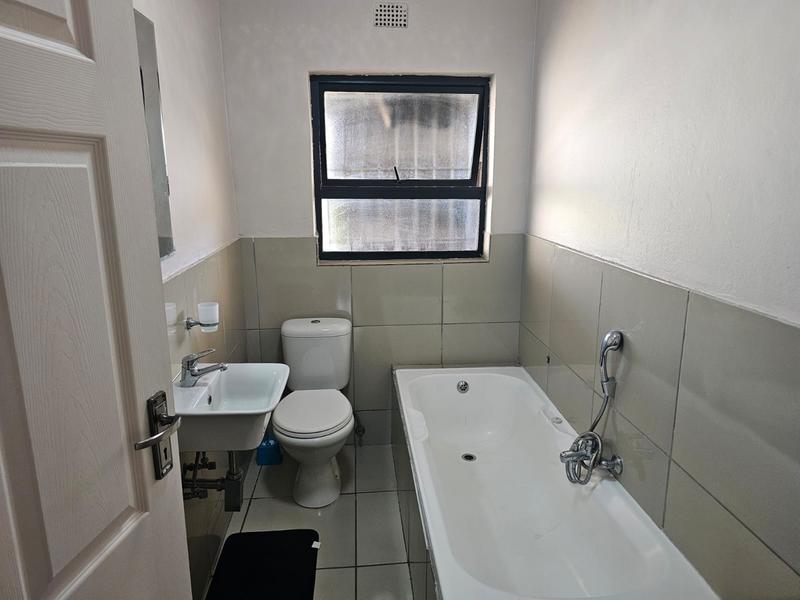 To Let 3 Bedroom Property for Rent in Kraaifontein East Western Cape